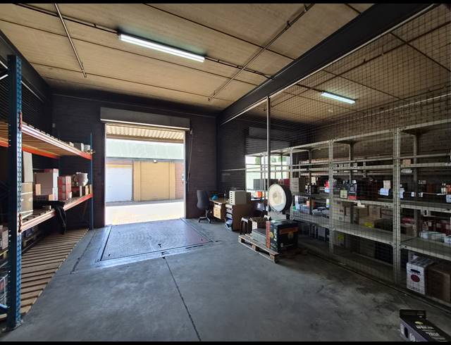 7,988M² WAREHOUSE TO LET IN RANDJESPARK